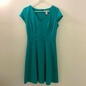 WHITE HOUSE/ BLACK MARKET dress Size 4